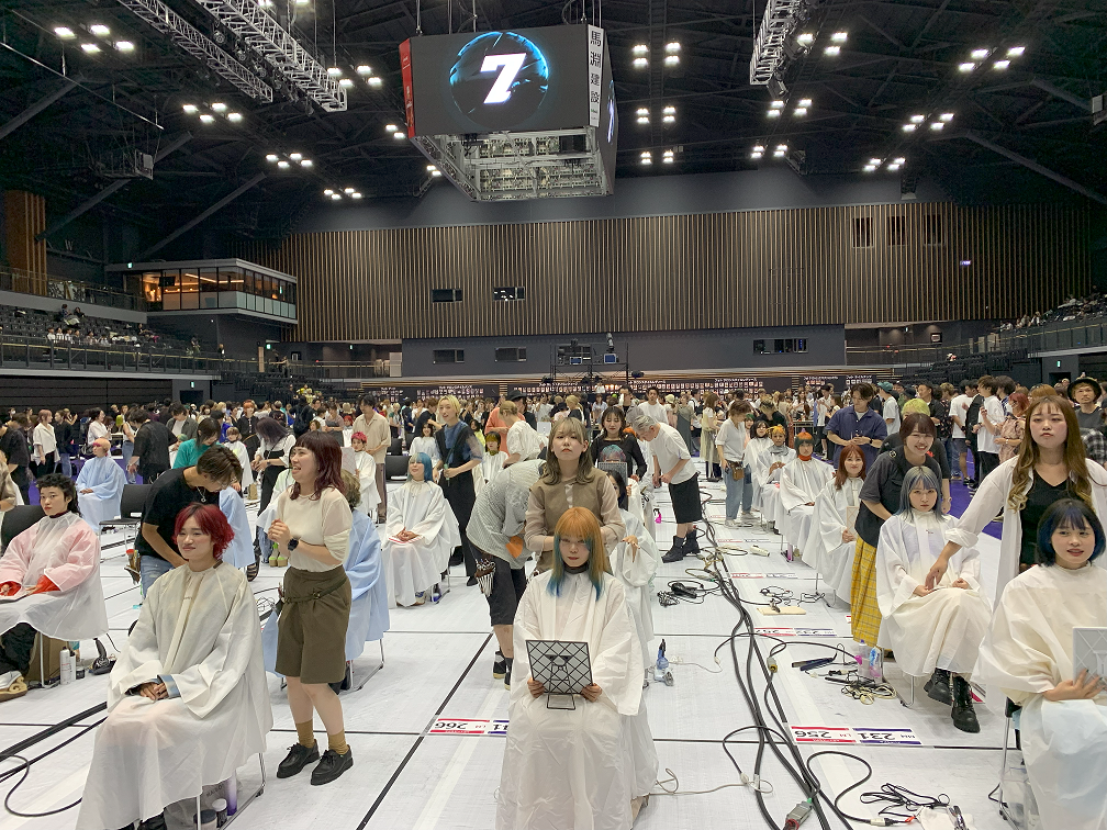 全国規模のコンテスト、ヘアショー参加可
